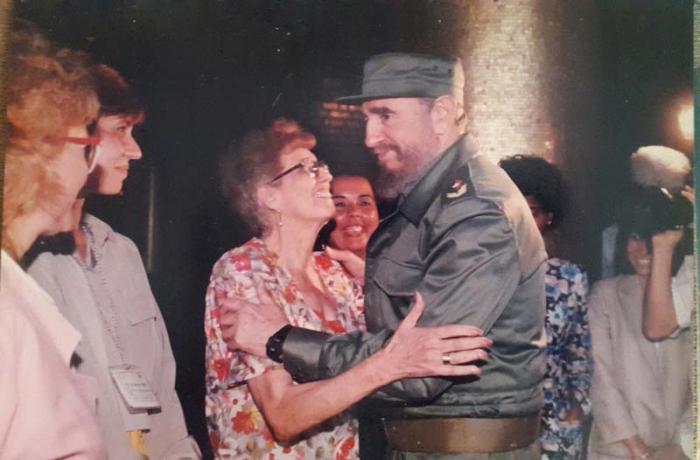 Haydée Díaz junto a Fidel en una de las tantas visitas del Comandante en Jefe al Memorial José Martí. Foto: Cortesía de la entrevistada Haydée Díaz junto a Fidel en una de las tantas visitas del Comandante en Jefe al Memorial José Martí. Foto: Cortesía de la entrevistada