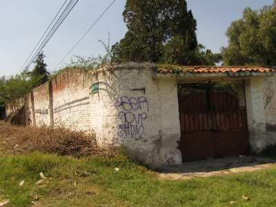 Fachada del Rancho Santa Rosa, donde Fidel Castro y Ernesto Guevara dormían en ocasiones para después subir a entrenar a la montaña de Ayotzingo