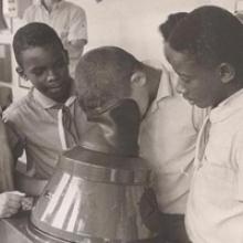 Miles de muchachas y muchachos se beneficiaron con el Plan de Becas de la Revolución que comenzó en los años 60. Foto: Archivo de JR