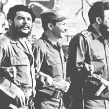 Fidel, Raúl y el Che, junto al pueblo, siempre adelante