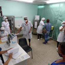 A Cuba sono state vaccinate 1 115 000 persone con almeno la prima dose di candidato a vaccino. Photo: Internet