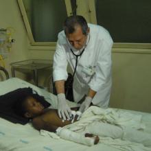 Páginas de heroicidad escriben los médicos cubanos en todo el mundo. Foto: Yudy Castro Morales