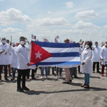 Brigada médica cubana regresa de México