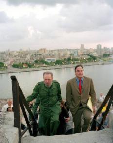 Fidel Castro junto al cineasta Oliver Stone durante la filmación de Looking for Fidel