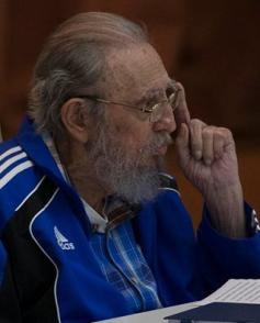 Fidel Castro en la clausura del VII Congreso del PCC