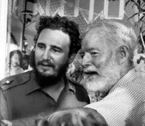 Cuando Fidel gana el concurso "Ernest Hemingway", de la Pesca de la Aguja, conoce al escritor norteamericano. Años después Fidel confesaría que Hemingway era su autor favorito. Cuando Fidel gana el concurso "Ernest Hemingway", de la Pesca de la Aguja, conoce al escritor norteamericano. Años después Fidel confesaría que Hemingway era su autor favorito.