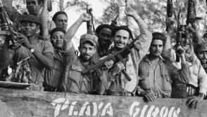 Cientos de cubanos dejaron sus historias en Playa Girón. Foto: Archivo.
