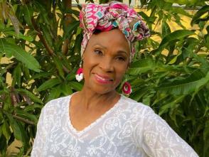 En la imagen y el cariño de figuras muy queridas por su pueblo –como la legendaria Ana Fidelia Quirot– Cuba acudió a la invitación virtual para saludar a África, luciendo prendas típicas. Foto: Cubadebate En la imagen y el cariño de figuras muy queridas por su pueblo –como la legendaria Ana Fidelia Quirot– Cuba acudió a la invitación virtual para saludar a África, luciendo prendas típicas. Foto: Cubadebate
