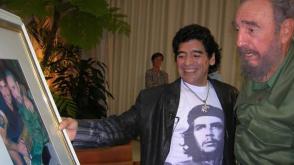 Maradona: Fidel mi ha aperto le porte di Cuba e del suo cuore. Foto: Estudios Revolución