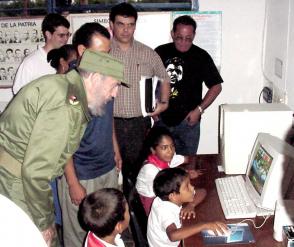 Fidel introdujo la Computación en la Enseñanza Primaria, en el colegio multigrado Enma Rosa Chuy, en la zona rural de Saturnino, en Pilón. FOTO/ Luis Carlos Palacios Leyva. Fidel introdujo la Computación en la Enseñanza Primaria, en el colegio multigrado Enma Rosa Chuy, en la zona rural de Saturnino, en Pilón. FOTO/ Luis Carlos Palacios Leyva.