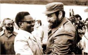 Fidel Castro y Agostinho Neto