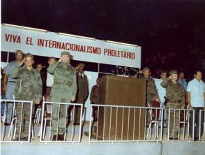 Encuentro con internacionalistas cubanos en Angola