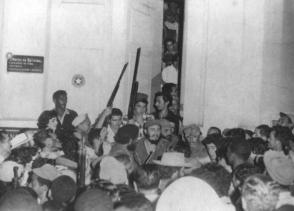 Fidel Castro en Santiago de Cuba, 1959.