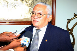 Embajador de Cuba en Angola, Pedro Ross Leal 